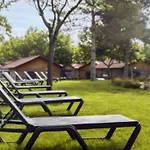 Camping 35m² - Terrasse - Acces Handicape - Api-1-52-716 *