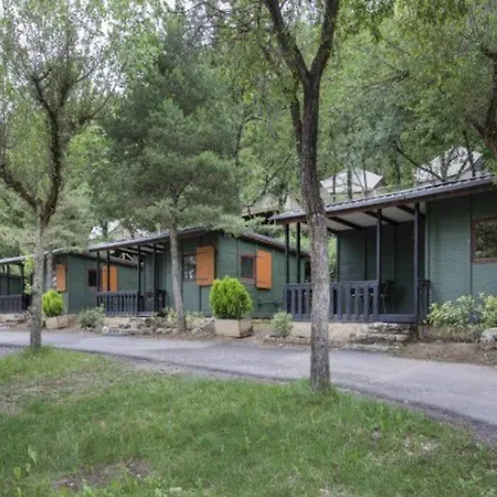 Bungalow 35M² - Terrasse - Acces Handicape - Api-1-52-716 Campeggio